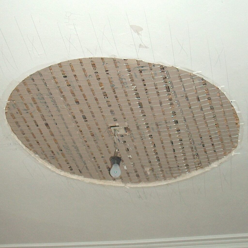 stukadoor apeldoorn stucwerk schade aan het plafond licht